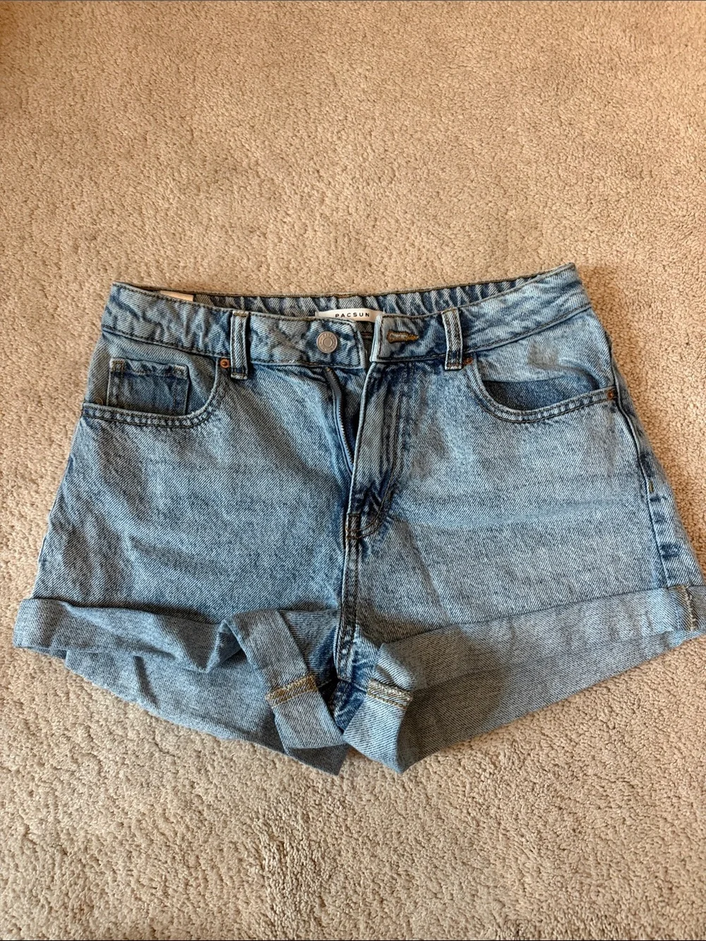 PacSun Light Wash Denim Roll-Cuff Women's Shorts